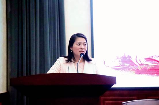 说明: C:\Users\1\Desktop\4.9LETOU乐投官方网站十佳大学生评选会(1)\4.9LETOU乐投官方网站十佳大学生评选会\3.jpg